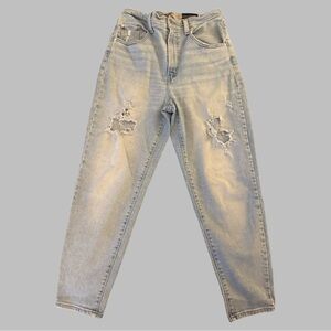 LEVI’S SILVER TAB Women’s Mom Jeans